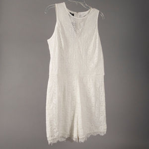 Bebe Sleeveless Scoop Neck Lace Romper White
